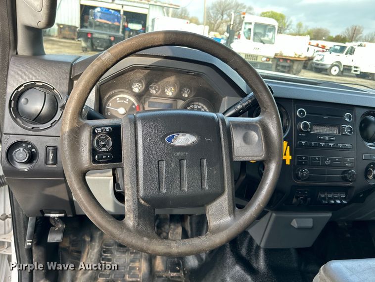 image for item EG1328 2011 Ford F550 Crew Cab flatbed truck