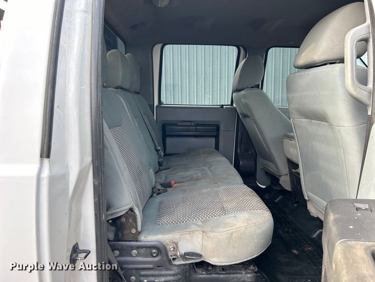 image for item EG1328 2011 Ford F550 Crew Cab flatbed truck