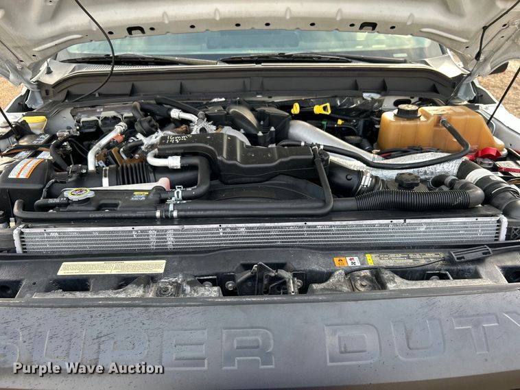 image for item EG1328 2011 Ford F550 Crew Cab flatbed truck