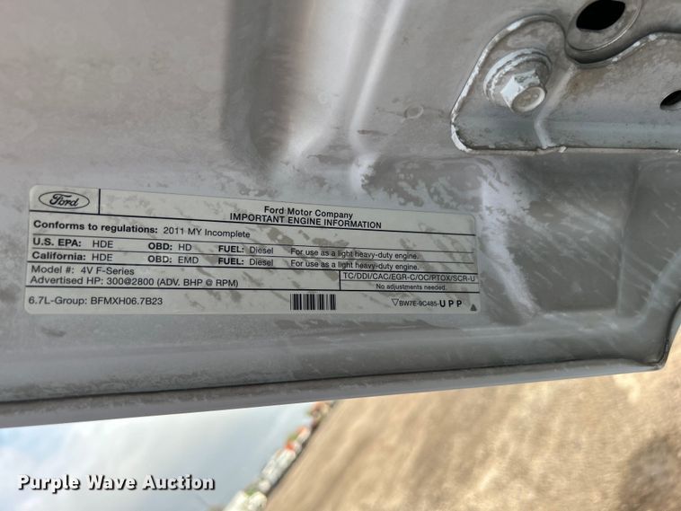 image for item EG1328 2011 Ford F550 Crew Cab flatbed truck