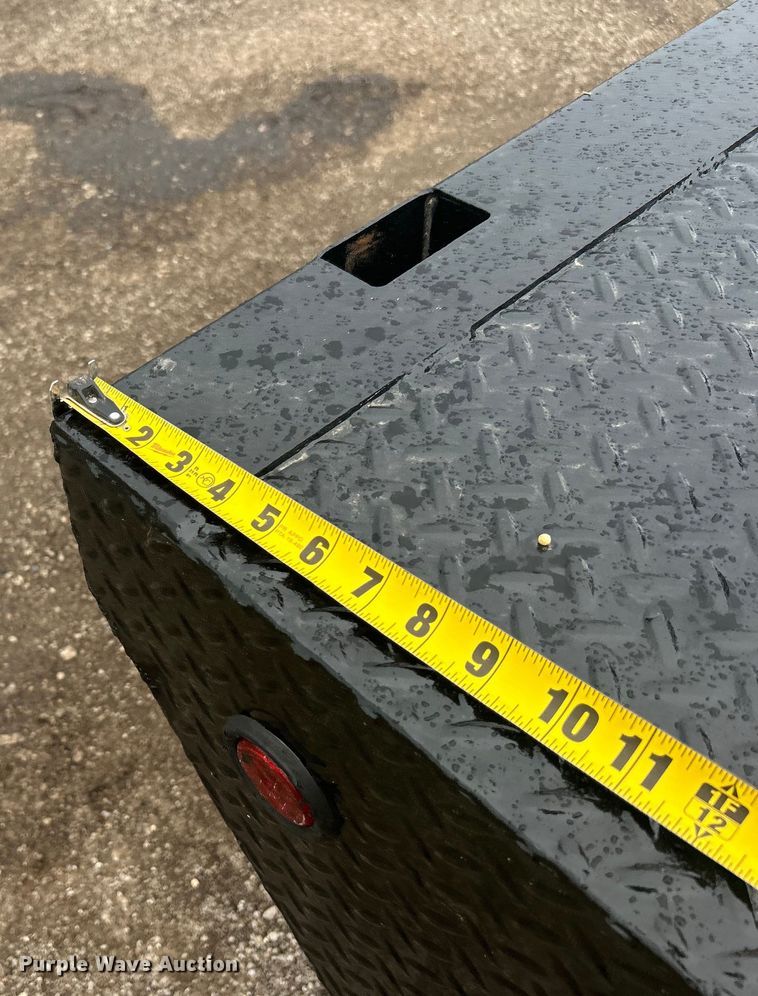 image for item EG1335 2000 Ford F550 Super Duty Crew Cab flatbed truck