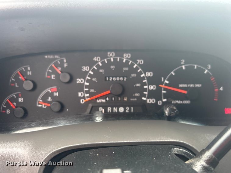 image for item EG1335 2000 Ford F550 Super Duty Crew Cab flatbed truck