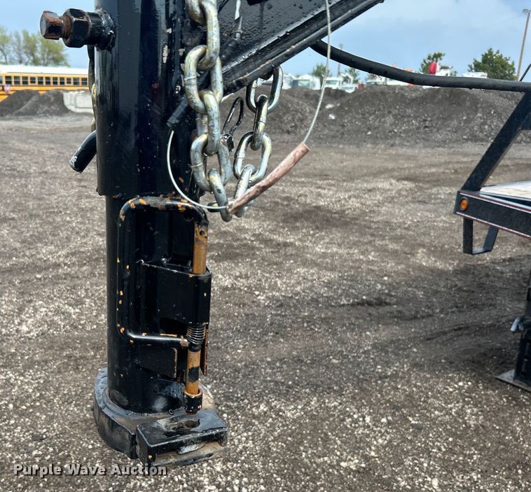 image for item EG1342 2023 Diamond T Trailer Mfg. Co 1024DTF equipment trailer