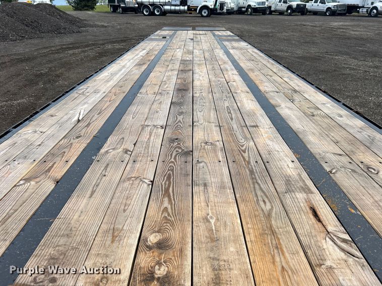 image for item EG1342 2023 Diamond T Trailer Mfg. Co 1024DTF equipment trailer