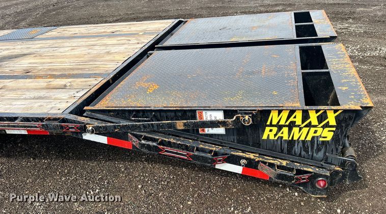 image for item EG1342 2023 Diamond T Trailer Mfg. Co 1024DTF equipment trailer