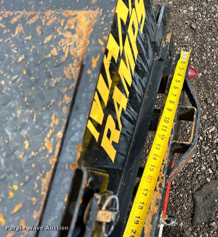 image for item EG1342 2023 Diamond T Trailer Mfg. Co 1024DTF equipment trailer