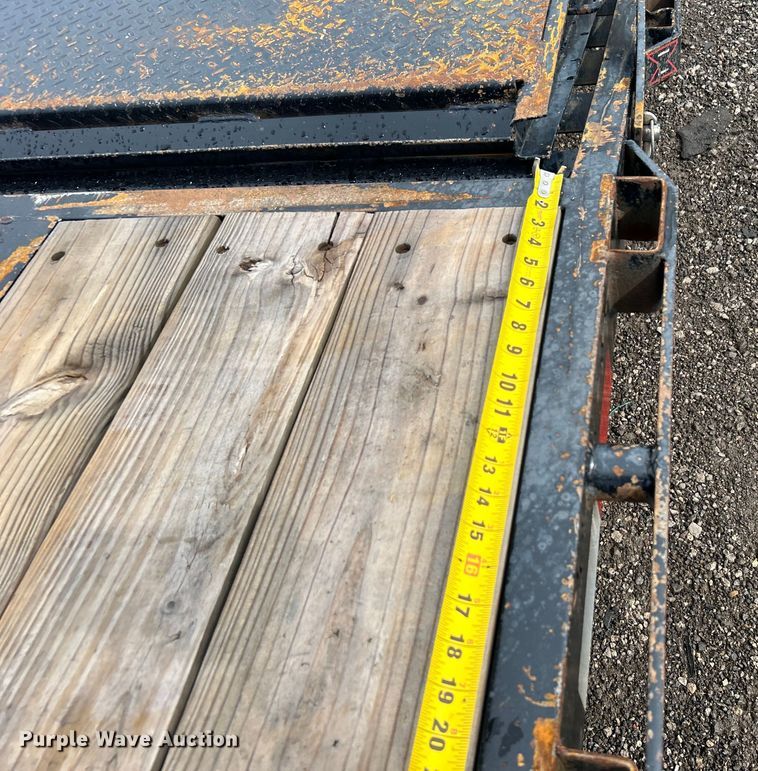 image for item EG1342 2023 Diamond T Trailer Mfg. Co 1024DTF equipment trailer