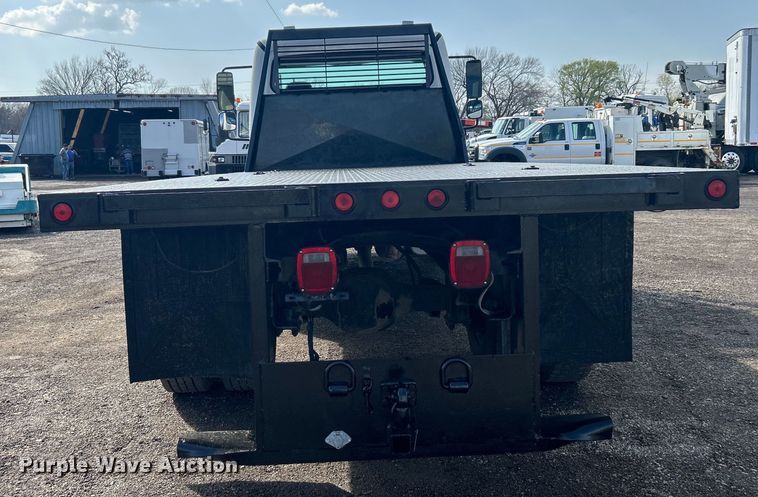 image for item EG1348 2005 Freightliner  Business Class M2 flatbed truck