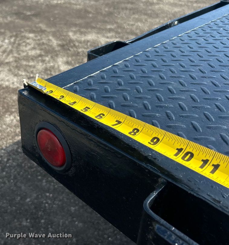 image for item EG1348 2005 Freightliner  Business Class M2 flatbed truck