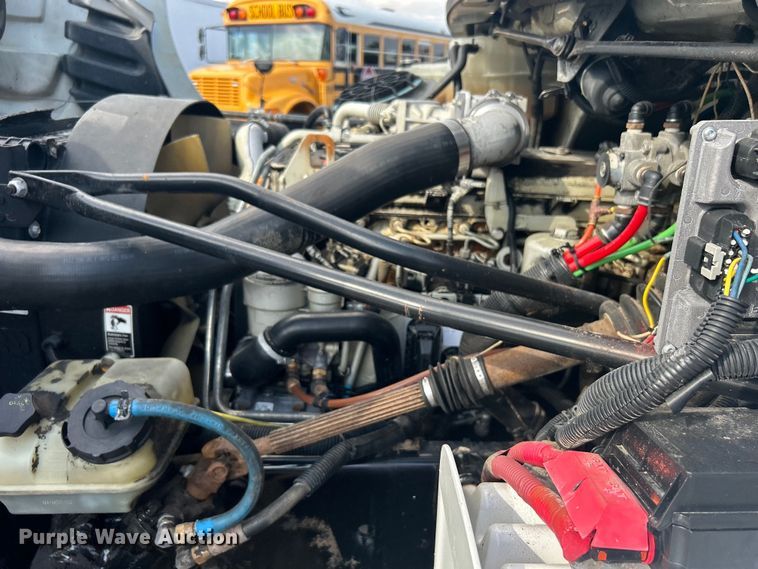 image for item EG1348 2005 Freightliner  Business Class M2 flatbed truck