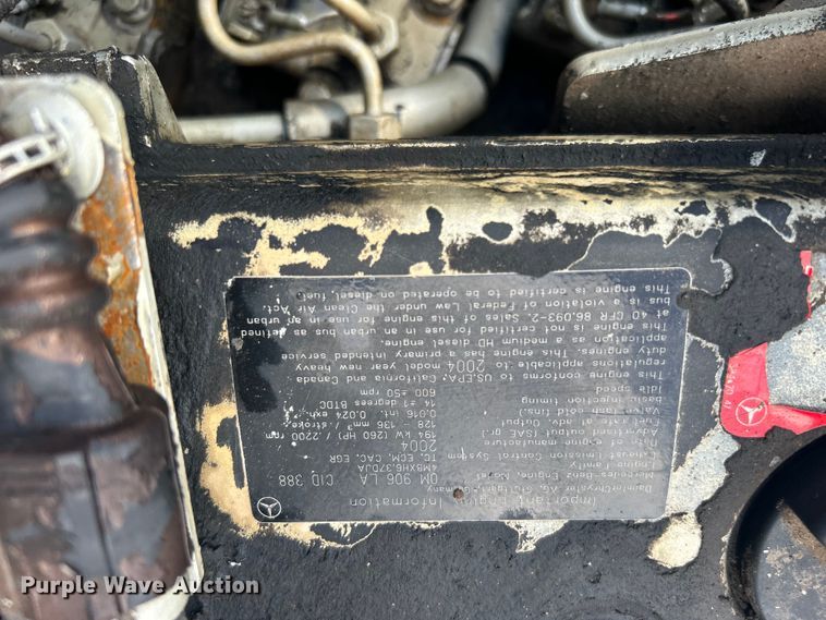 image for item EG1348 2005 Freightliner  Business Class M2 flatbed truck