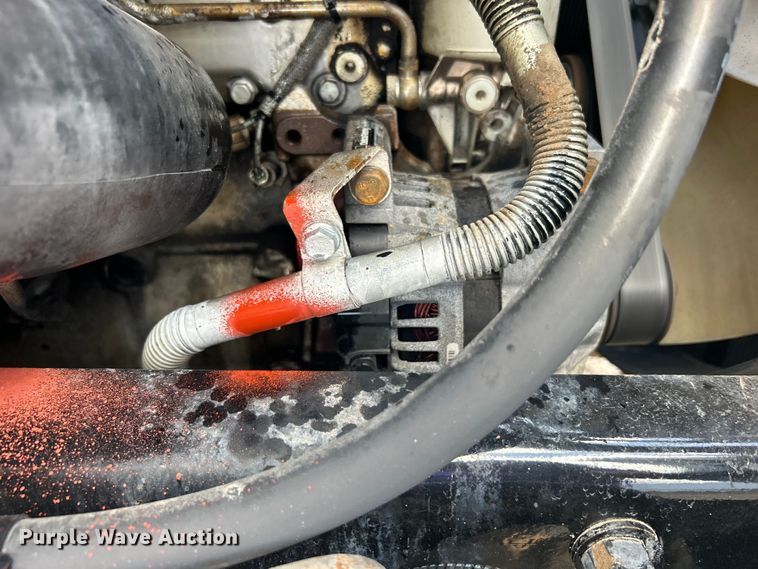 image for item EG1348 2005 Freightliner  Business Class M2 flatbed truck