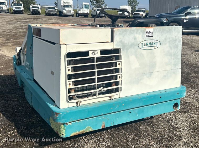 image for item EG1349 Tennant 255 II sweeper
