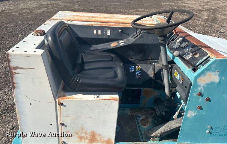 image for item EG1349 Tennant 255 II sweeper