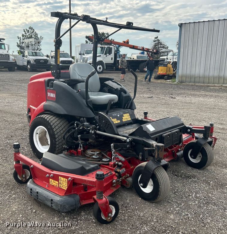 image for item EG1351 2016 Toro Groundmaster 7210 ZTR lawn mower