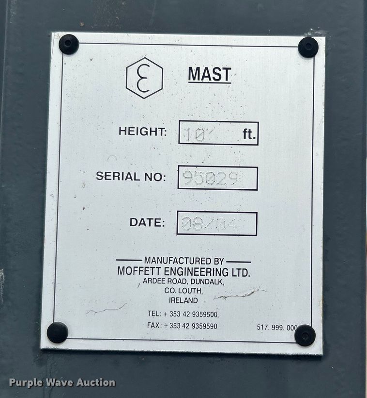 image for item EG1359 2004 Moffett M5500 forklift