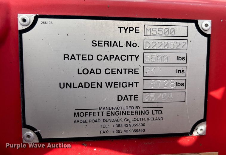 image for item EG1359 2004 Moffett M5500 forklift