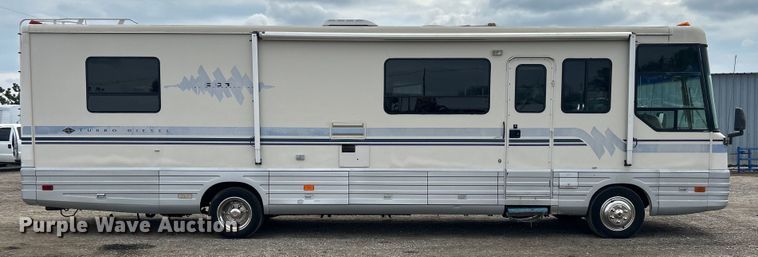 image for item EG1364 1994 Winnebago Vectra RV