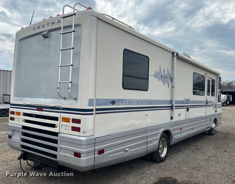 image for item EG1364 1994 Winnebago Vectra RV