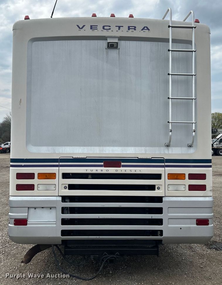 image for item EG1364 1994 Winnebago Vectra RV