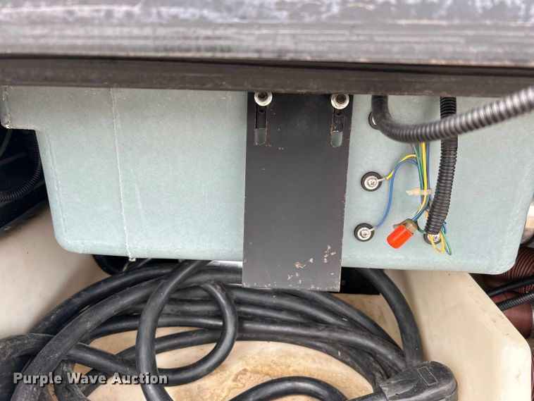 image for item EG1364 1994 Winnebago Vectra RV