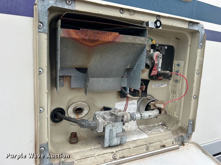 image for item EG1364 1994 Winnebago Vectra RV