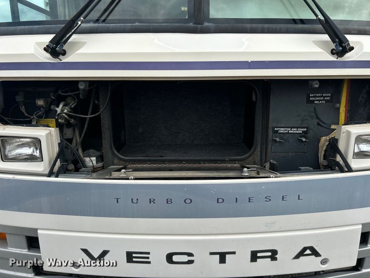 image for item EG1364 1994 Winnebago Vectra RV