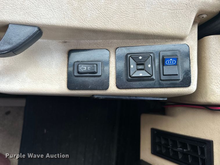 image for item EG1364 1994 Winnebago Vectra RV