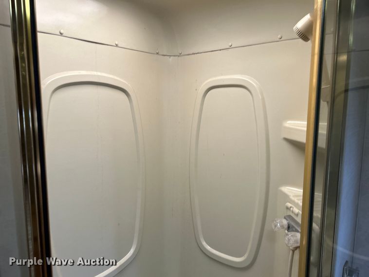 image for item EG1364 1994 Winnebago Vectra RV