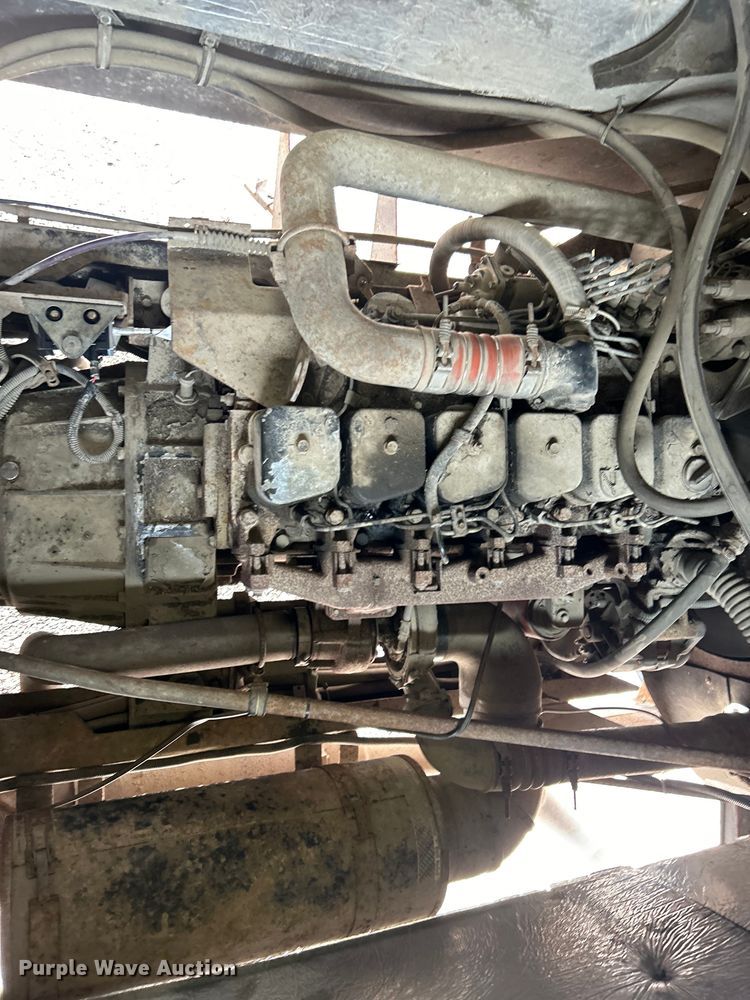 image for item EG1364 1994 Winnebago Vectra RV