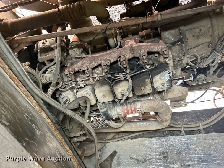 image for item EG1364 1994 Winnebago Vectra RV