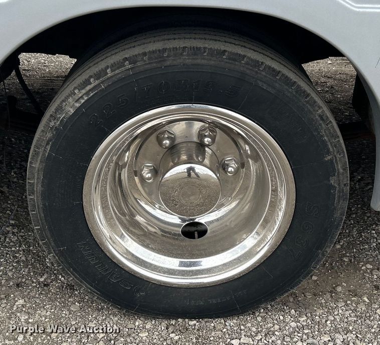 image for item EG1364 1994 Winnebago Vectra RV