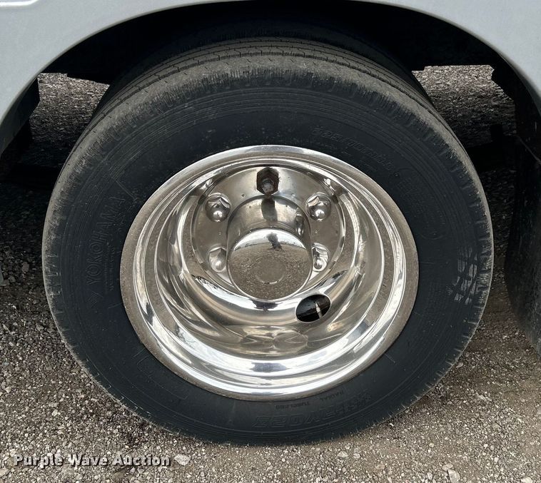 image for item EG1364 1994 Winnebago Vectra RV