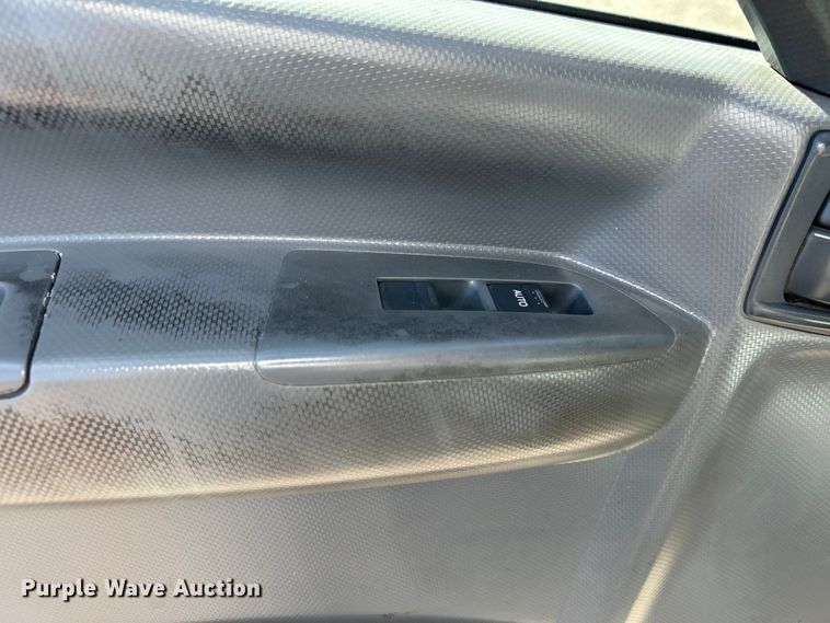 image for item EG1372 2016 Isuzu NPR box truck