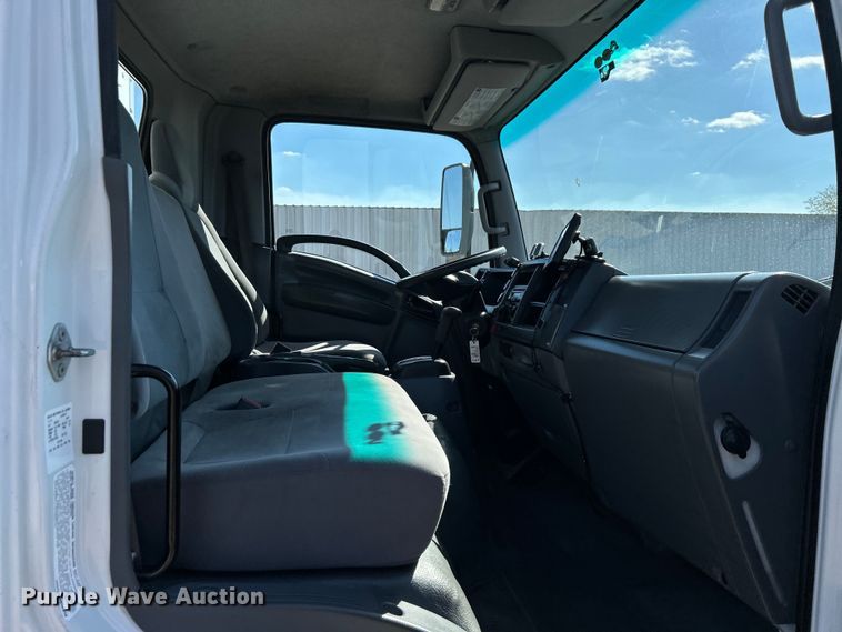 image for item EG1372 2016 Isuzu NPR box truck