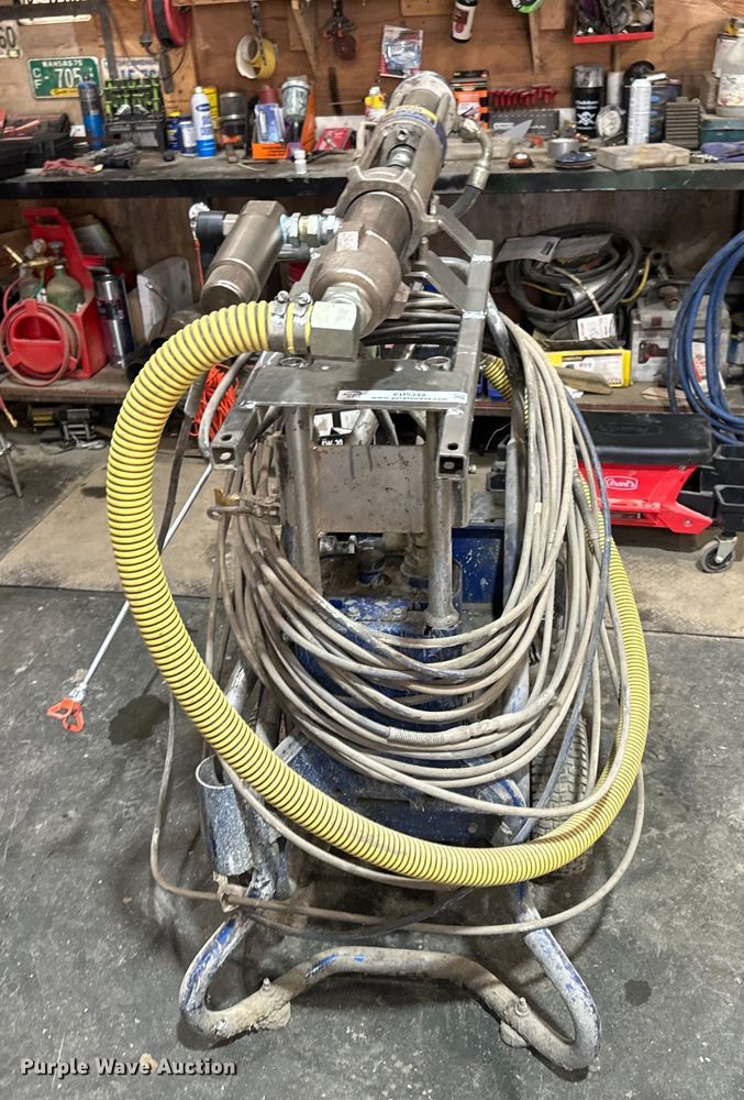 image for item EH5342 Graco GH833 gas hydraulic sprayer
