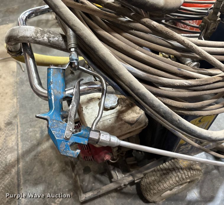 image for item EH5342 Graco GH833 gas hydraulic sprayer