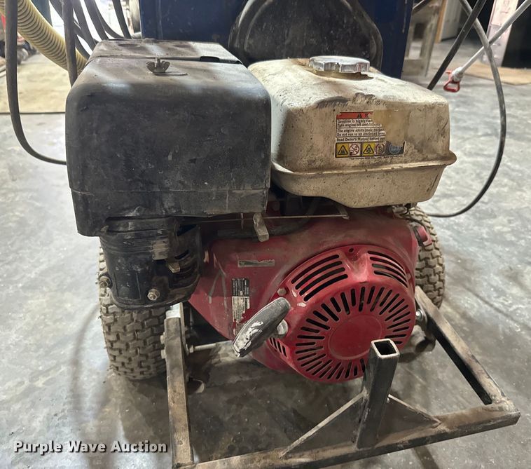 image for item EH5342 Graco GH833 gas hydraulic sprayer