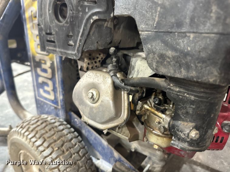 image for item EH5342 Graco GH833 gas hydraulic sprayer