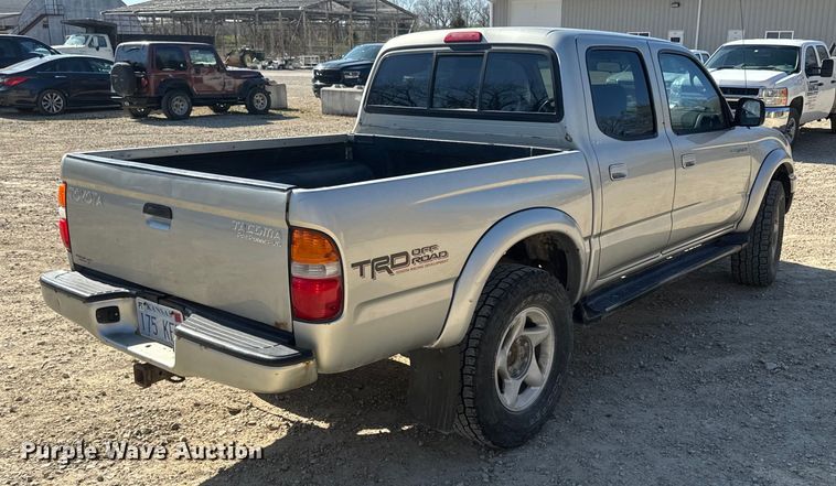 image for item EH5344 2001 Toyota Tacoma Double Cab pickup truck