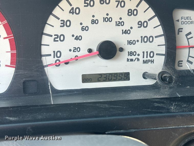 image for item EH5344 2001 Toyota Tacoma Double Cab pickup truck