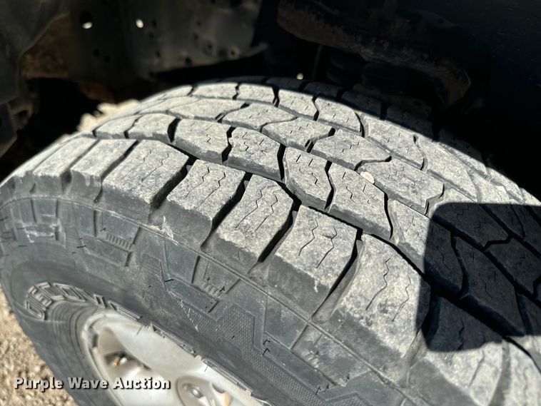 image for item EH5344 2001 Toyota Tacoma Double Cab pickup truck