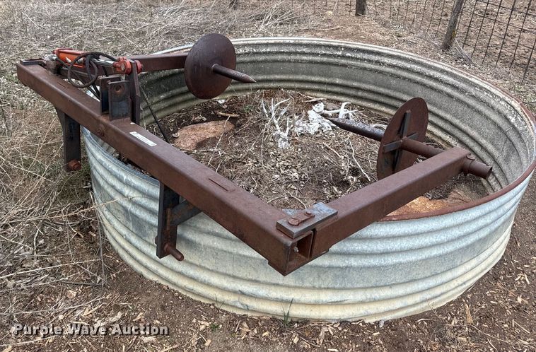 image for item EH5361 Bale moving equipment