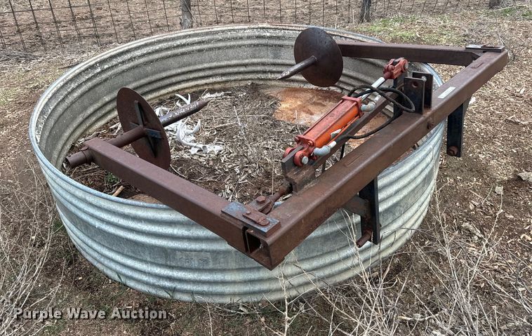 image for item EH5361 Bale moving equipment