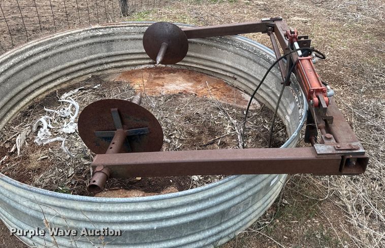 image for item EH5361 Bale moving equipment