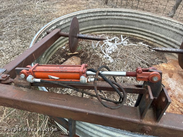 image for item EH5361 Bale moving equipment