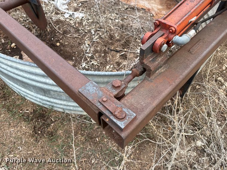 image for item EH5361 Bale moving equipment