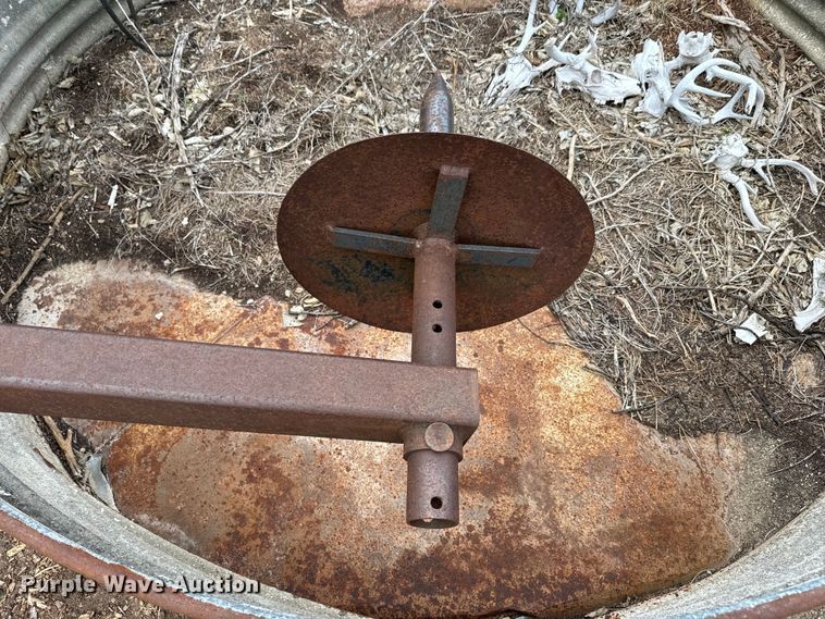 image for item EH5361 Bale moving equipment