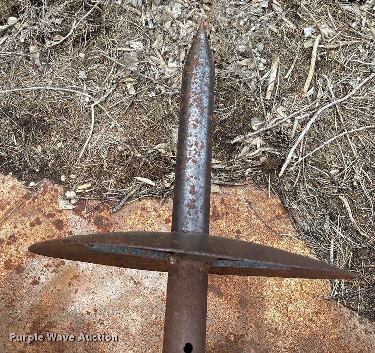 image for item EH5361 Bale moving equipment