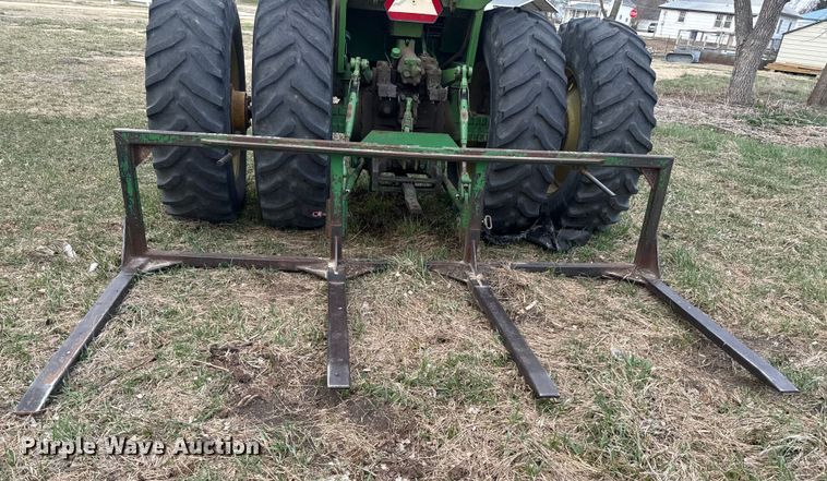 image for item EH5361 Bale moving equipment